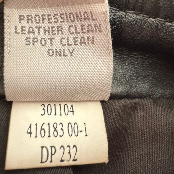 Old Navy Collection Black Leather Skirt Size XS/S - Picture 12 of 12